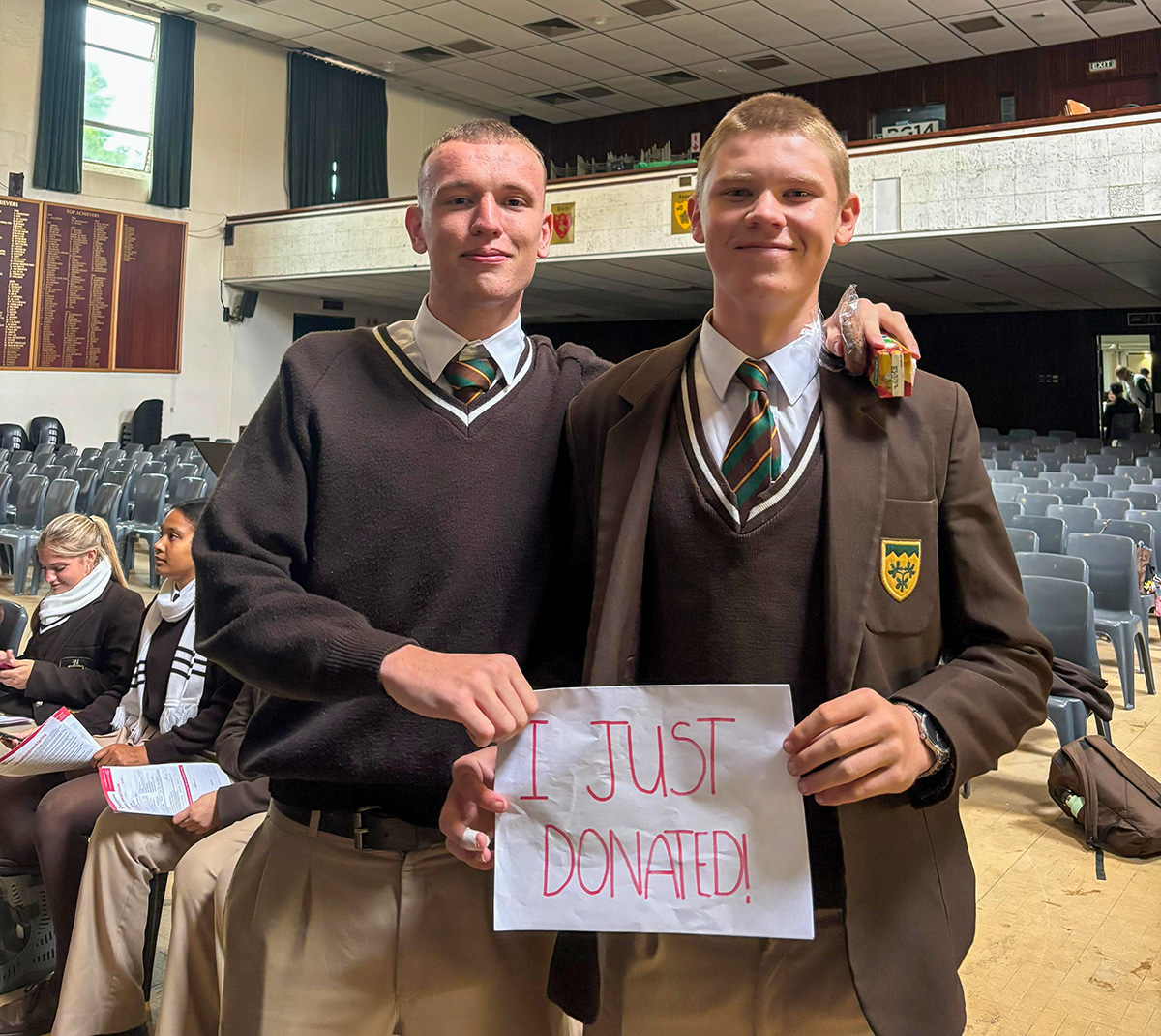 fairmont-donates-blood